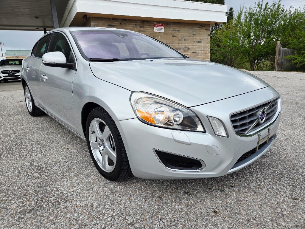 2012 Volvo S60 T5 FWD Auto's photo