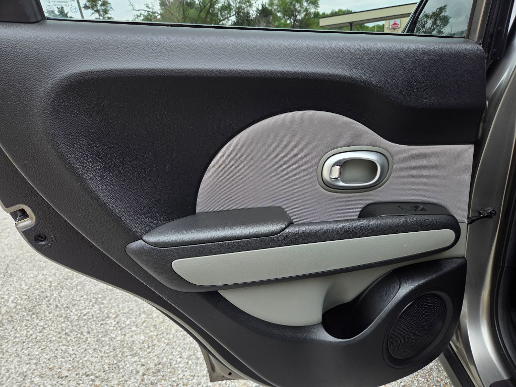 2016 Kia Soul Base - Photo 12
