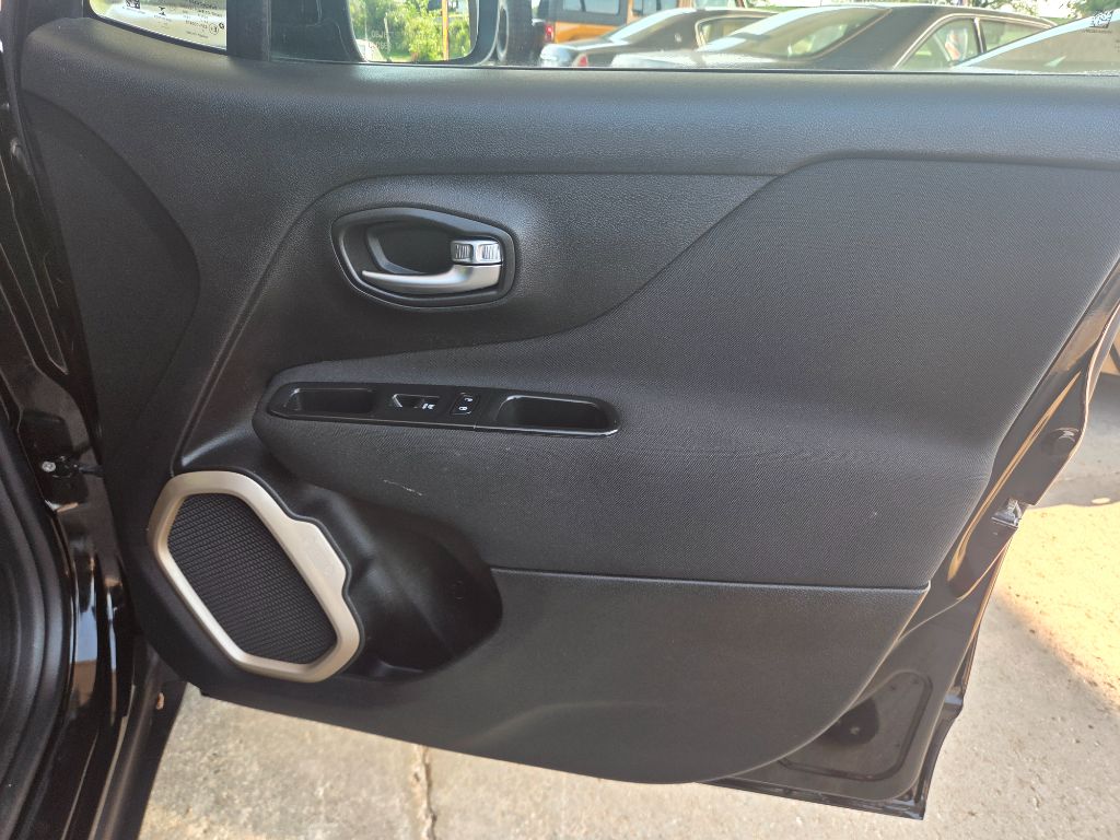 2016 Jeep Renegade Latitude - Photo 10